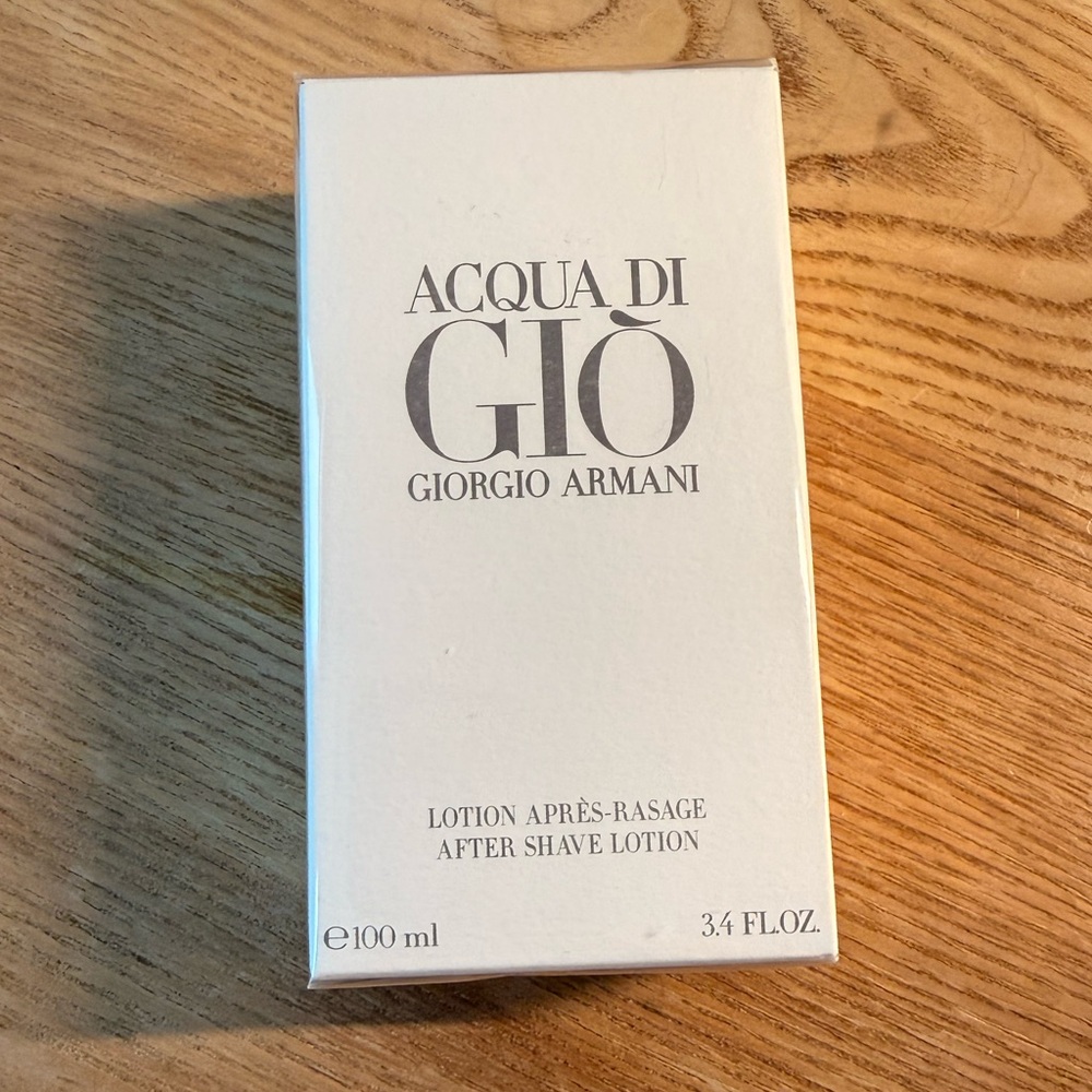 Giorgio Armani After Shave Lotion in Cream Box - Picture 5 of 6